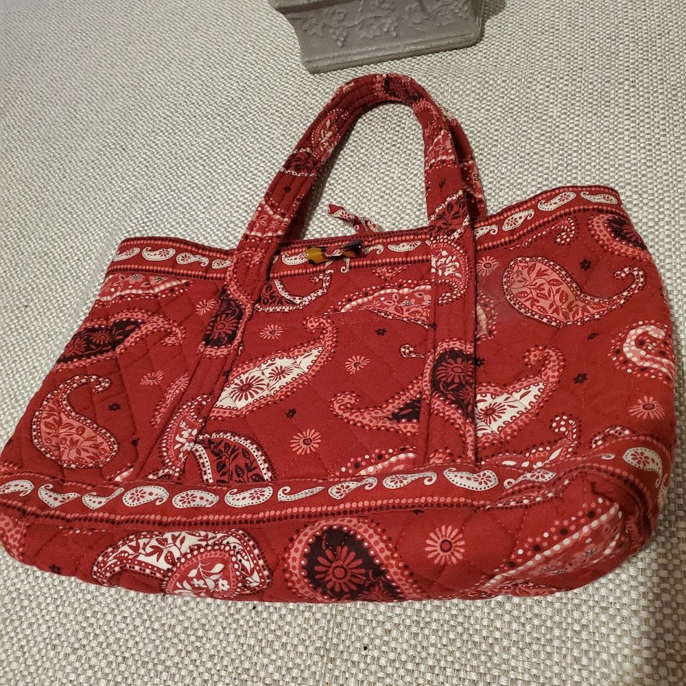 Vera Bradley Handbag Red Paisley, Great Condition!